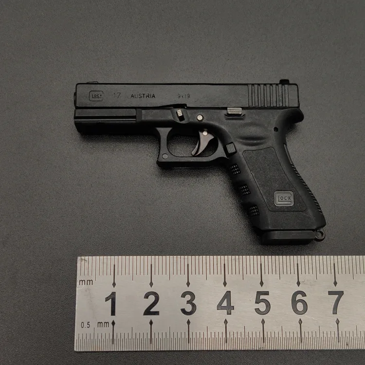 Mini Gun Hračky kovové pištoľ Kľúčenka Kľúčenka púštne orol glock g17 kľúče púštne púšť Eagle Eagle Model Model Ejekcia Ejekcia zadarmo