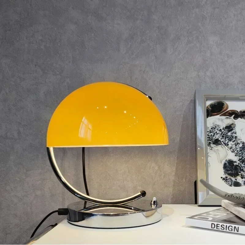 Minimalistická nálada nočná lampa Nordic stolová lampa pomaranč s malými pudingmi spálňa Instagram vedľa svetiel moderná obývacia izba