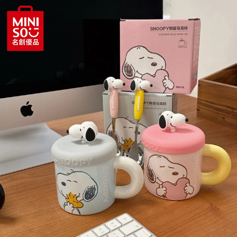 Miniso snoopy vzorované keramické hrnčeky karikatúra voda pohár domácich vodných pohárov Kancelária veľká kapacita kawaii vodný hrnček s vekom