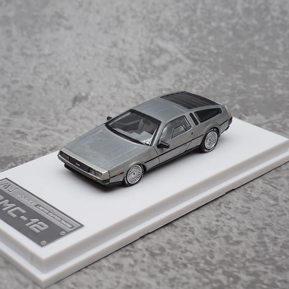 MJ 1:64 mierka Diecast zliatiny DeLorean DMC-12 Boy Hračky športových automobilov Model klasiky klasiky pre dospelých