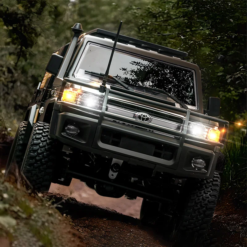 Mn model 2.4g MN82S MN82 Pro 1:12 Supertourer Pulzový pickup krátky nákladný automobil 4wd lezec
