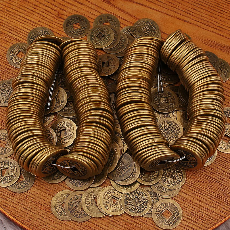 Mosadz päť cisárskych mincí Kangxi Jiaqing Yongzheng Shunzhi Qianlong Tongbao Coins Small Copperware Dverstep Presné meďné mince