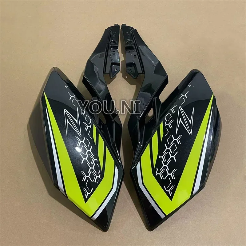 Motocykel vľavo a pravá strana kapotáže pre Kawasaki Z400 2018-2021 Black Green Plate Flower