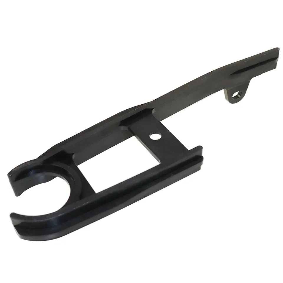 Motocykel zadná plochá na ochrana krytu krytu reťazca Cover Retial Sprievodca posúvačkou Swingarm Fit Fit for Yamaha YZF R1 YZF-R1 YZFR1 2004 2005 2006