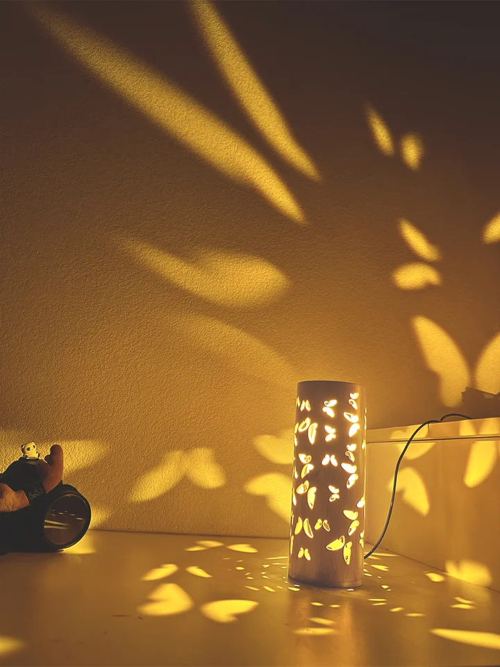 Motýľová premietacia stolová lampa dekoratívna lampa kreatívna lampa spálňa lôžko lôžko prostredie Cozy Wall Rohové svetlo