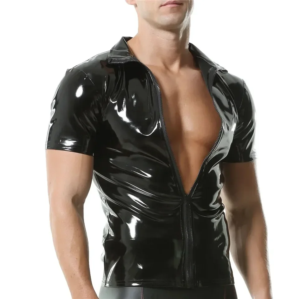 Muž Sexy nočný klub PVC Kožené košele zips čierne mokré mokré mužský krátky rukáv Pu Kožené košele latexové pódium topánky Pánske oblečenie