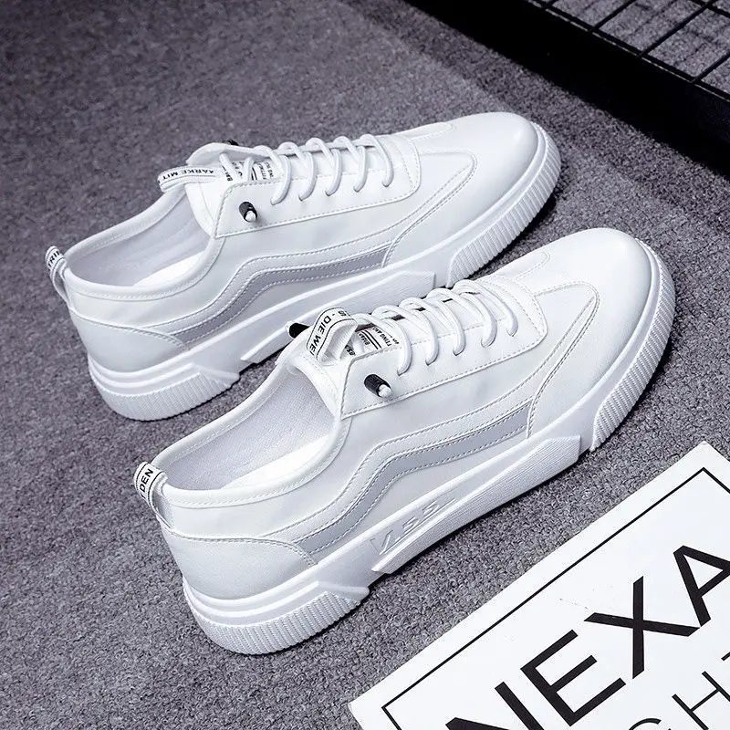 Muži malé biele topánky pánske ležérne tenisky tenisové topánky atletické shcool topánky chlapci módny teniska Loafer Zapatos para hombres