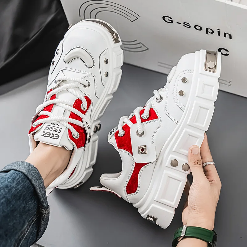 Muži neformálne tenisky Metal Punk Platform skateboard topánky tenisové športové topánky Muž Outdoor Pohodlné vulkanizované tenisky
