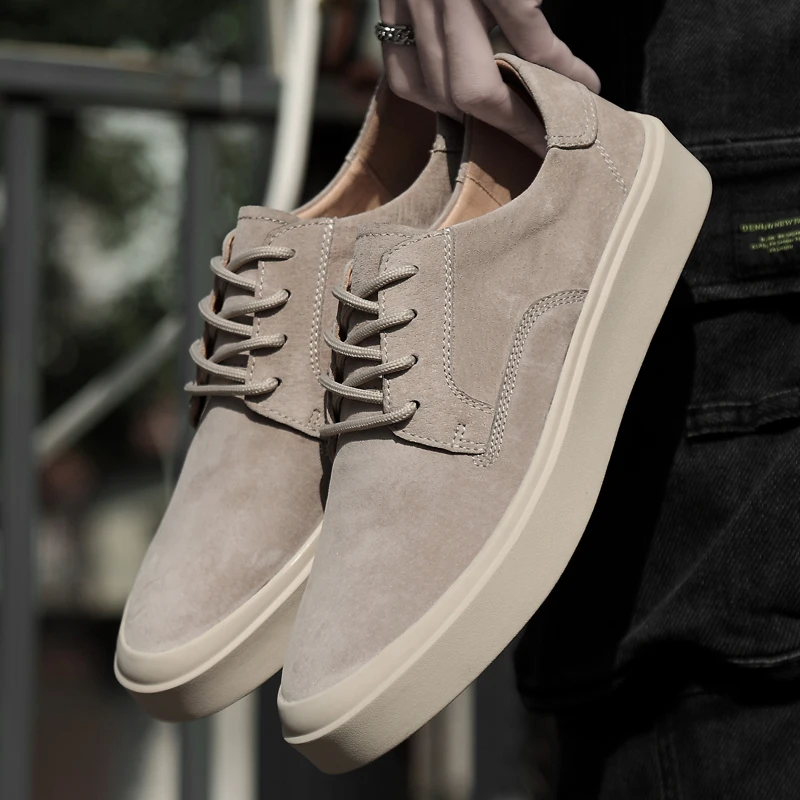 Mužské topánky luxusné brand muži nové tenisky Lace-up kožené muži topánky s nízkym vrcholom Pánske vonkajšie príležitostné topánky Priedušné korčule topánky