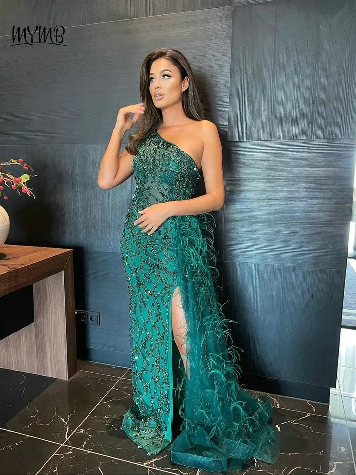 MYMB Green Luxury Mermaid High Split Korálkové perie Svadobné stretnutia Nočné šaty Exkluzívne jedným ramenným dámskym večerné šaty