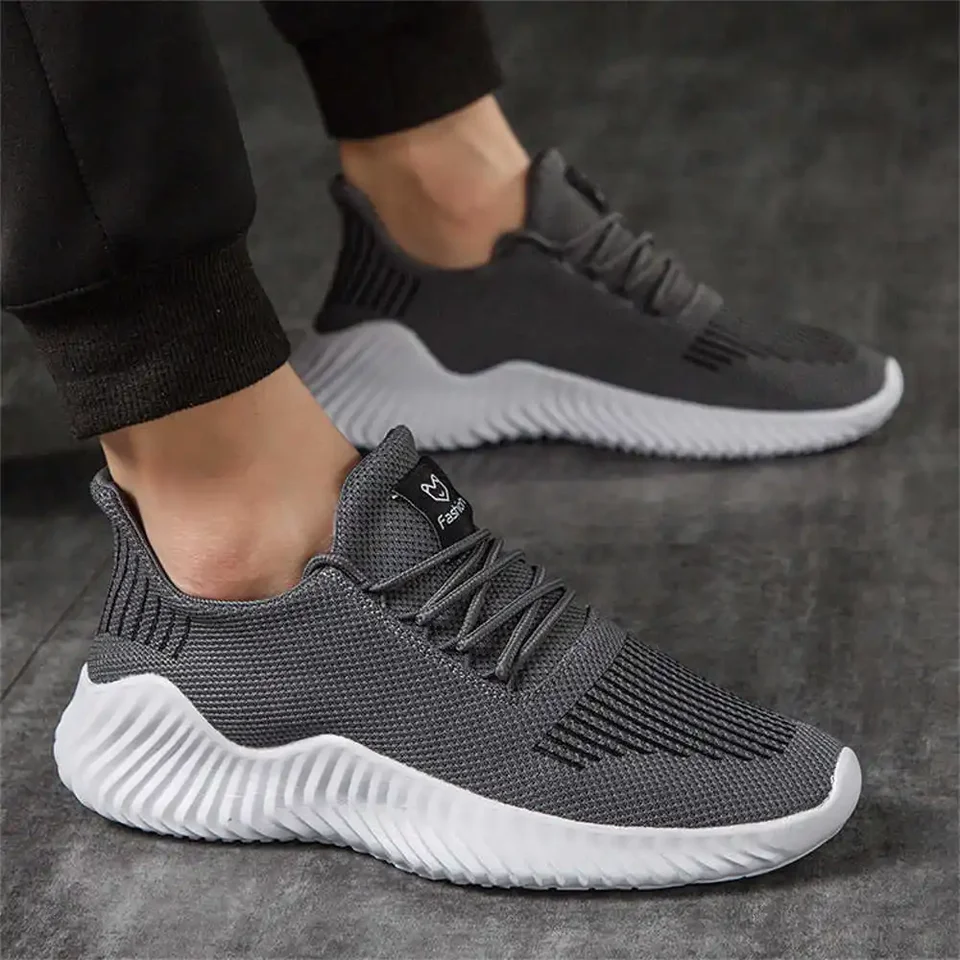 Mäkké 43-44 čipky topánky Men. Príležitostné tenisky Men Running Veľkosť 46 pánske topánky Športové hyperbeast sapatenis top predaj predávajte skutočné