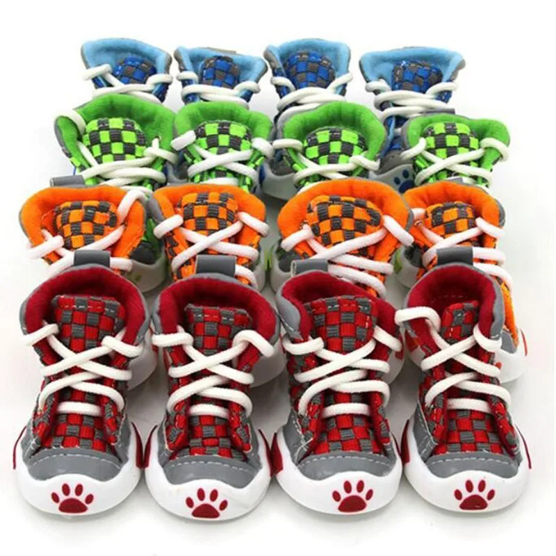 Móda 4ks/set psie psie topánky Small Dog Puppy topánky labky v štýle tlčenie bavlna lacné psie letné športové topánky pre malé domáce zvieratá 4Colors
