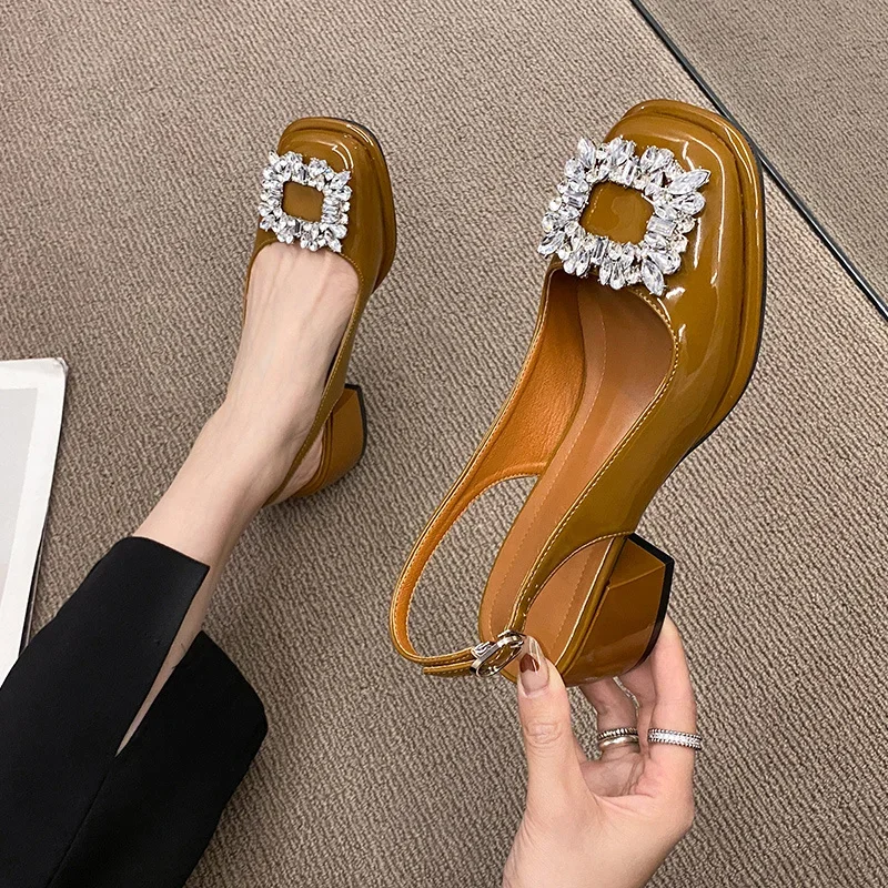Módna jar jeseň s nízkym pätom topánky Square Toe Toe Crystal kožené čerpadlá Príležitostné robustné päty Romantické topánky Mary Janes Päty Ženy