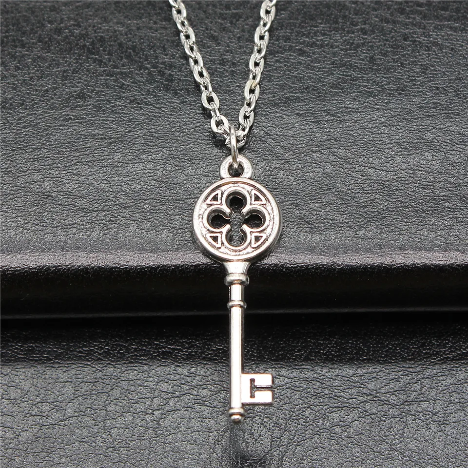 Módna jednoduché vintage starožitné strieborné farby 31x10mm kľúčový prívesok pre ženy pre ženy