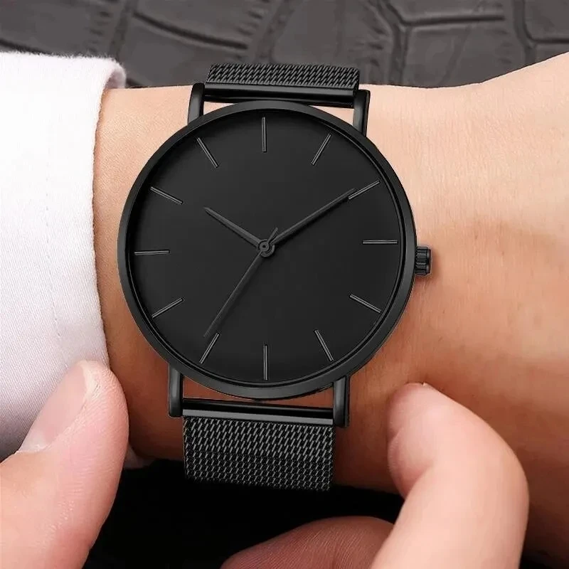 Módna ultra tenká kreatívna čierna z nehrdzavejúcej ocele Quartz hodinky Men Men Jednoduché módne obchodné náramky