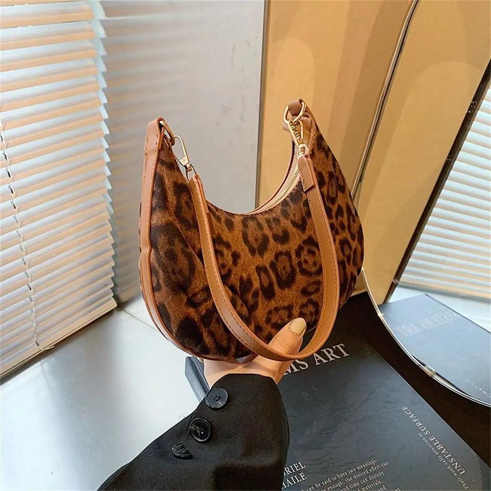 Módne hnedé tašky na ramene leopard