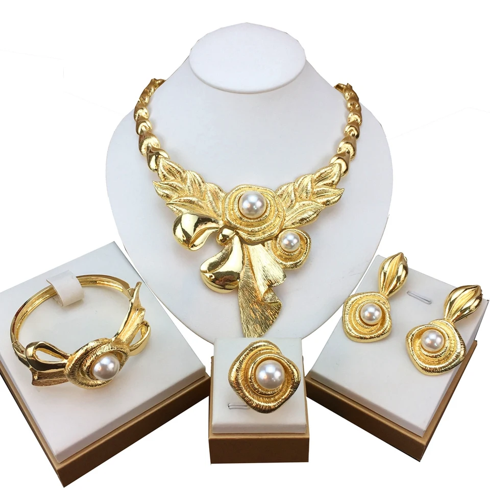 Módne módne dámske šperky sada Zlaté korálky náhrdelníky náušnice náramokov Rings Sety Girls Birthday Darčeky FHK18310