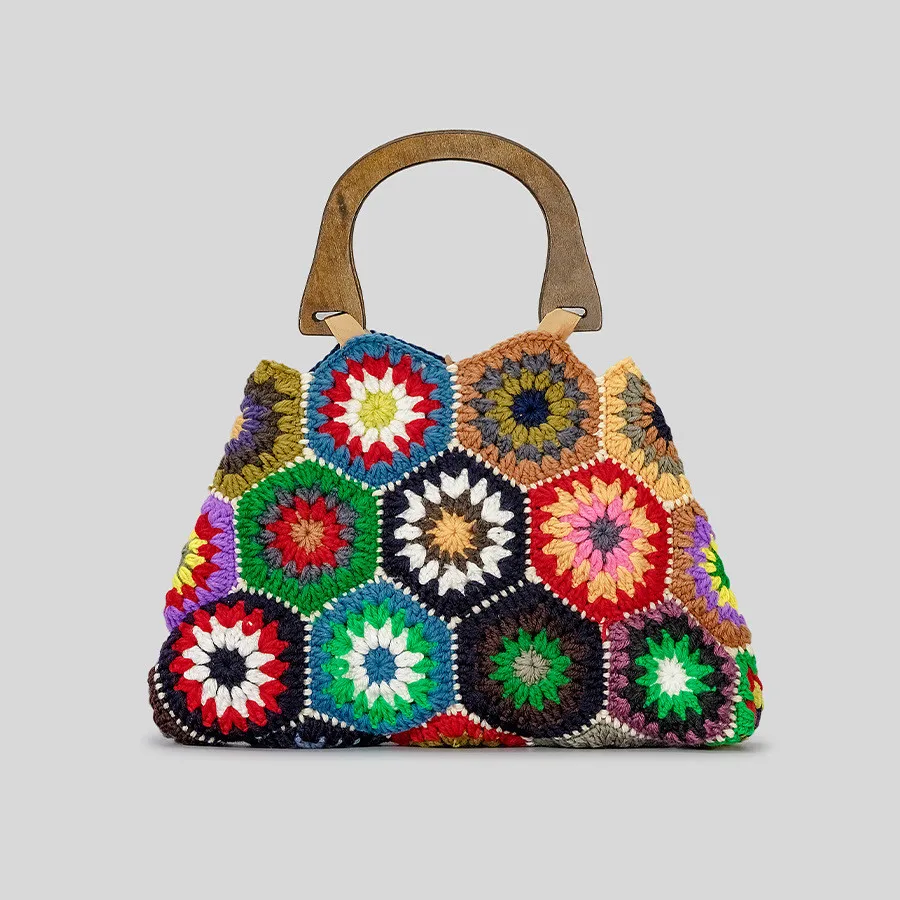 Módne štvorcové háčkovanie vrecka Hippie Classic Ručne vyrábané kvetinové háčkovanie tkania farebné boho elegantné ramenné tašky na zimu