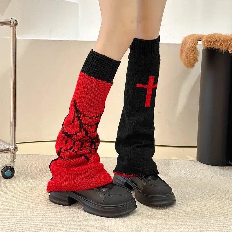 Módny kríž tlačený Y2K Goth Warters Warters Dámske čierne a biele pruhované ohrievače kawaii Lovers pletené ponožky
