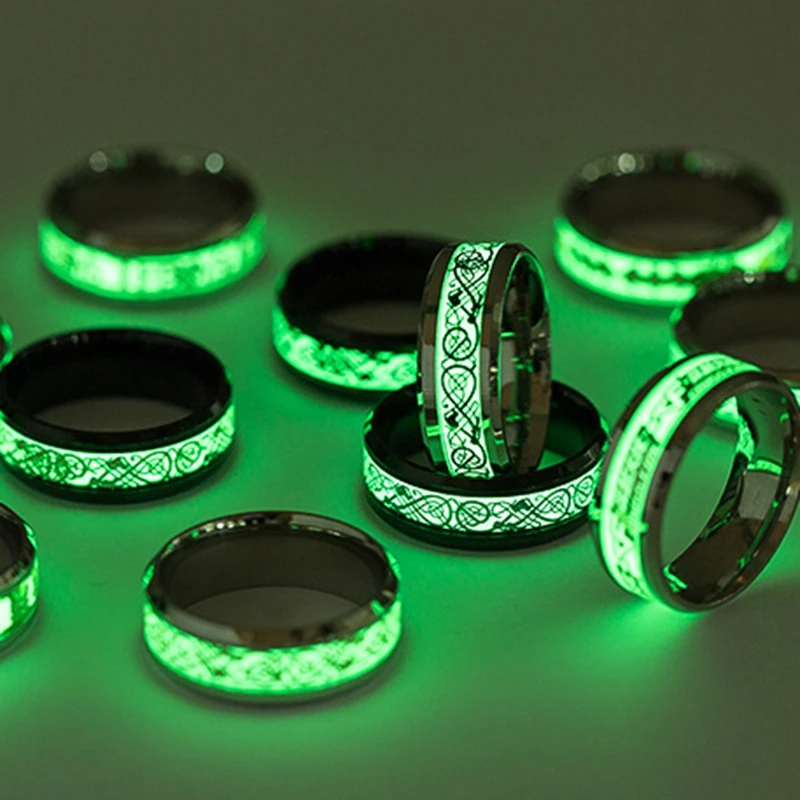 Módny svetelný drak prsteň Love Heart Retro Retro z nehrdzavejúcej ocele Fluorescenčné prstene pre mužov plus pár prsteňov luxusný šperk darček