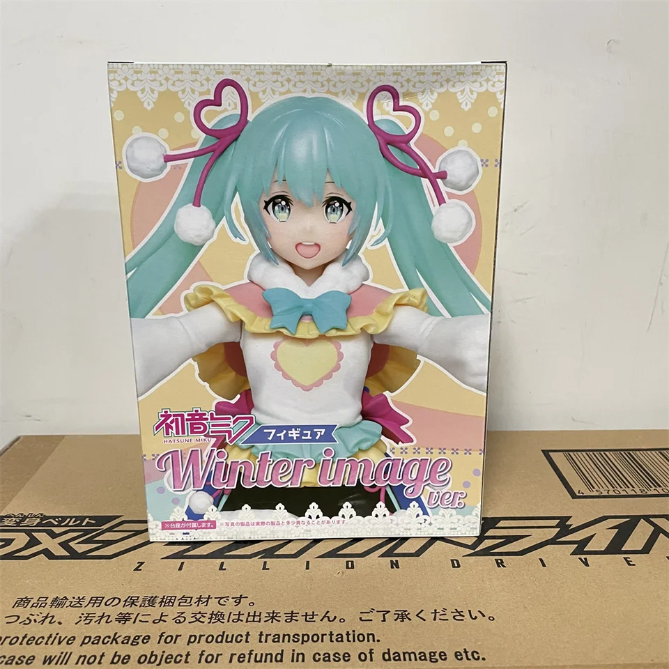 Na sklade originálny Taito Hatsune Miku Winter Image ver. Anime Action Obrázok PVC Hračky pre deti 18 cm modelové figurínové darčeky