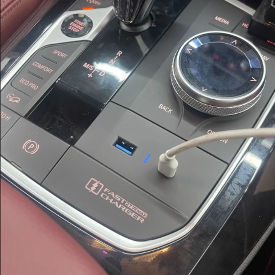 Nabíjanie držiaka automobilov pre BMW X3 G01 X4 G02 IX3 X5 G05 X6 G06 M8 F93 G14 G15 G16 USB 27W Rýchla nabíjačka typu C Interiéru C