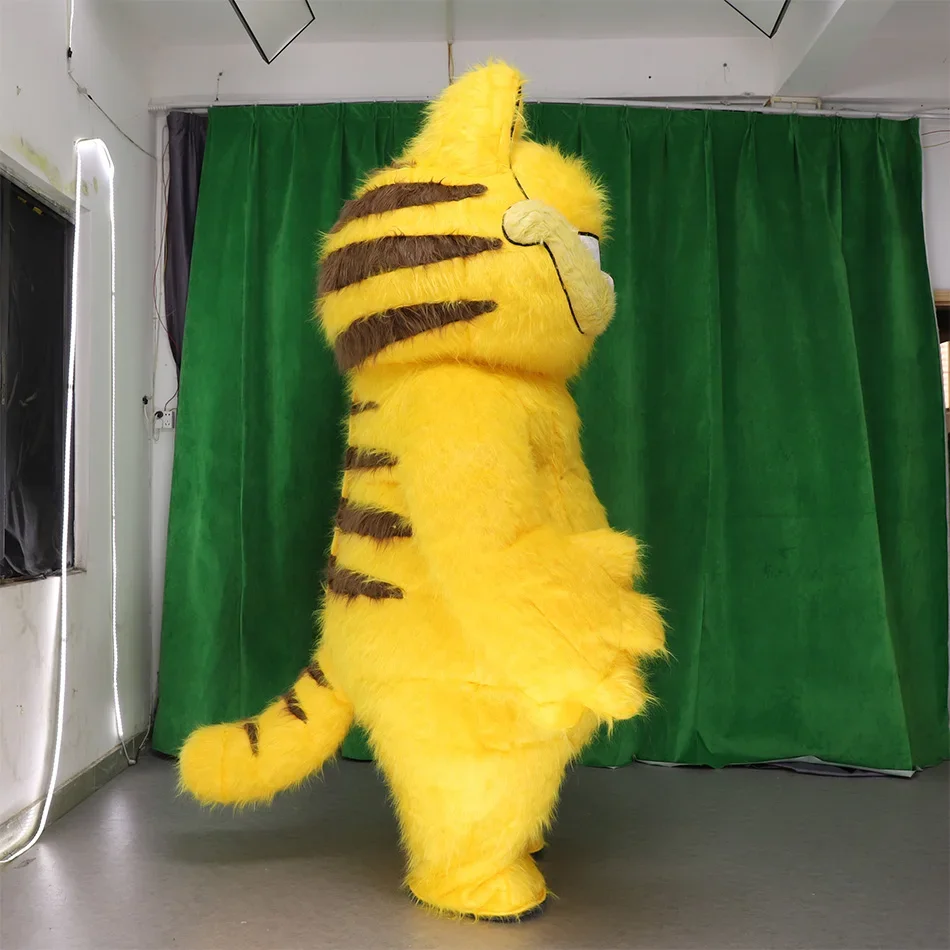 Nafukovacia chlpatá žltá mačka maskot kostýmy Karika