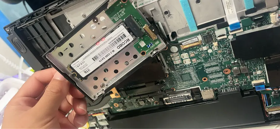 Najnovší softvér 2024 SSD M2 2280 2TB pre Benz pre BMW Diagnóza 2 v 1