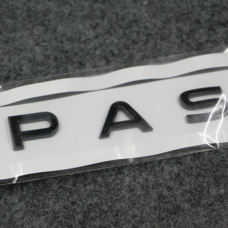 Naneste na štítok Passat B8 Tailgate Label Trunk Letter Abs Plastic Black