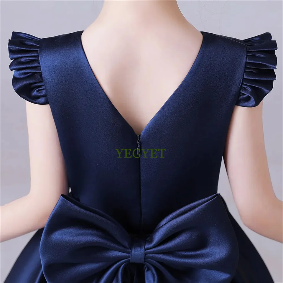 Navy Blue Satin Flitry Girl Dievča