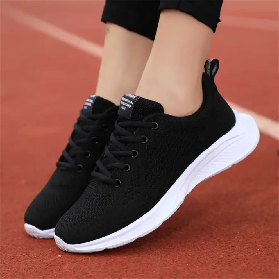 Nekĺzne tenisky s nízkym ženským teniskám 50 veľkostí Vulkanize zelené športové topánky biele shose krasovka cosplay typu zábava sho