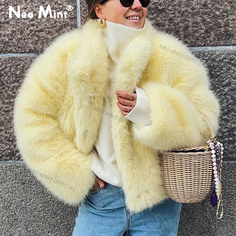Neo Mint 2024 Zimné ženy Žlté faux kožušinové bunda Chic Girls Fashion Streetwear zahusťuje teplý stojan golier Fox kožušina Vrchne oblečenie