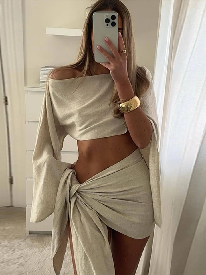 Nepravidelná sukňa 2 PC obleky Ženy Sexy diagonálny krk dlhý erupčný rukáv Lady Top Sets Lace Up Struka sukne móda letné plážové oblečenie
