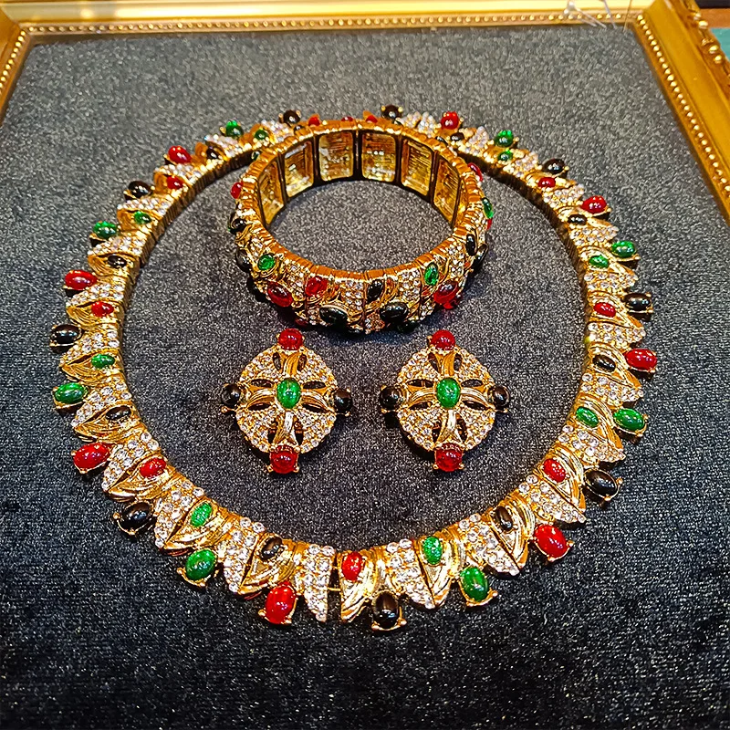 New Conjunto de Strass Colorido Vidro, Colar Luxuoso, Brincos, Pulseira, Vintage, High-End, Novo, Luxo