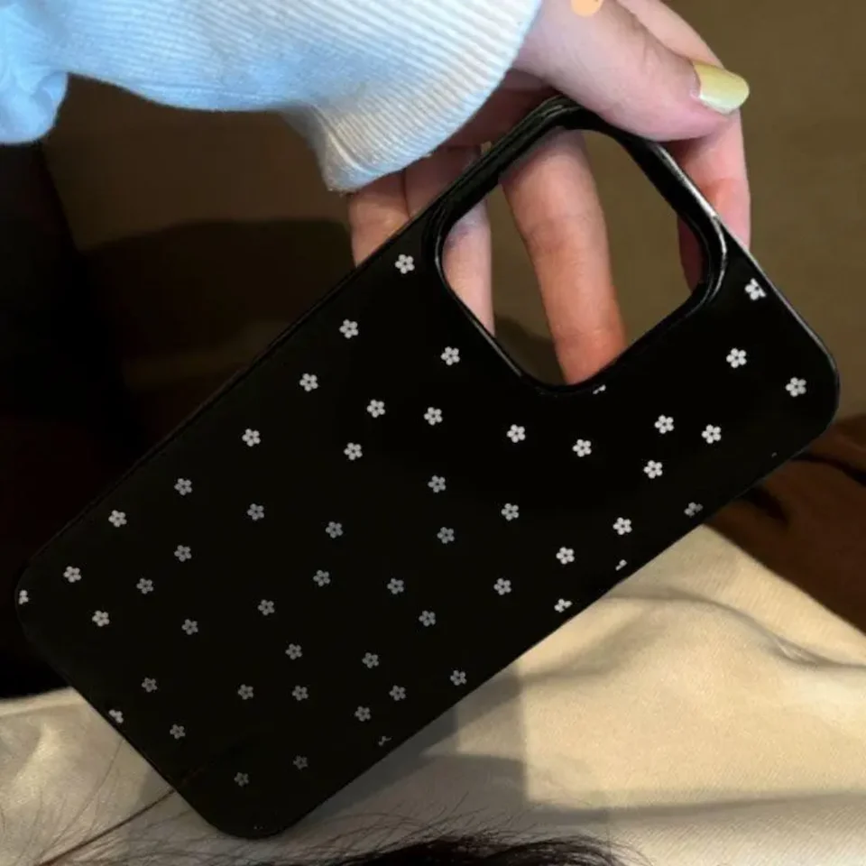 Niche Ins Style Malé kvetinové retro čerstvé puzdro pre iPhone 16 15 14 13 12 11 Pro Max xr xs max 7 8 plus mini y2k roztomilý obal