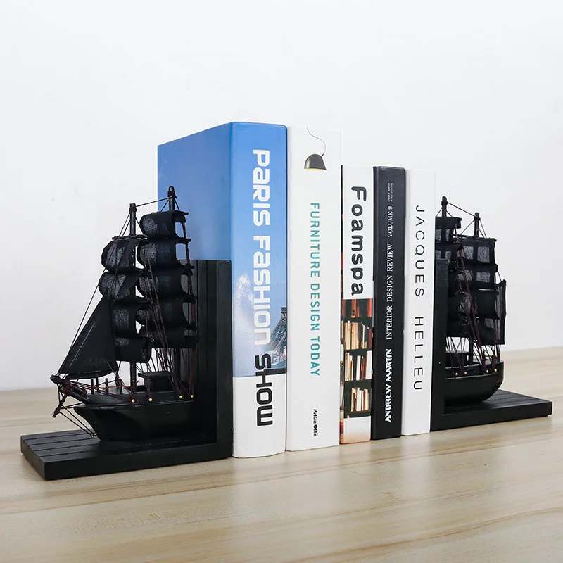 Nordic Black Sailboat Booknook Drevené pirátske lode Bookend plachetnica plesnia knihy Nook Vložte súpravy Ornament Artwork