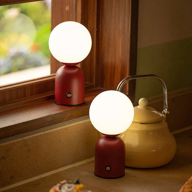 Nordic LED USB viacfarebná stolová lampa dotyk nabíjateľné stmievanie pre domácu spálňu Bar Bar káva LED dekoratívne stolové svetlo