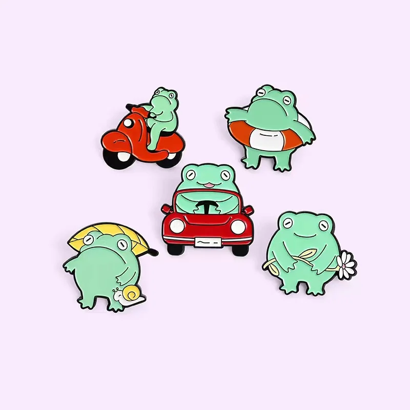 Novinka osobnosť žaba žaba smaltého pin žaba červeného auta brošňa kloš pin odznak karikatúry Daisy zvieracie šperky darček pre ženy veľkoobchod
