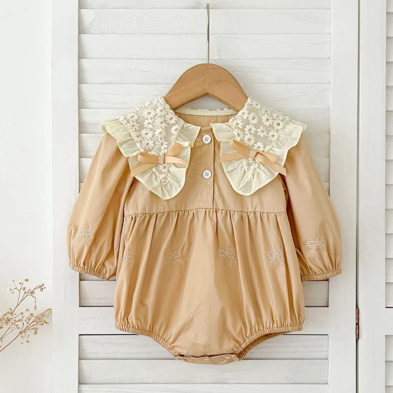 Novonarodené dievčatko Romper Lace Lace Bow Ribbon Ruffucksucksuit Dojčenská dojčatá kvetina kvetinových kvetinových jarných výšivkov