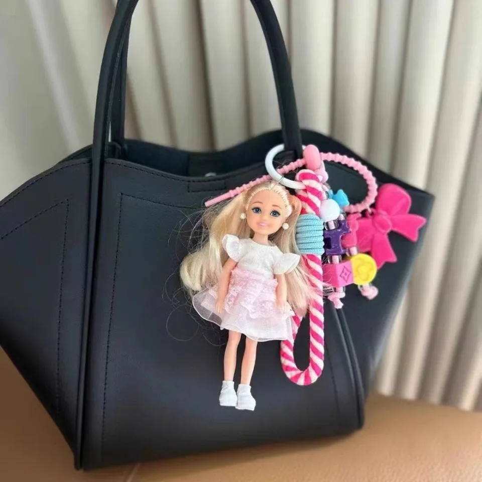 Nová Barbie Doll Barbie Doll Doldant Hanging Ornament DIY Zmeniť odevy automobil kľúča vrecko Doplnky roztomilé