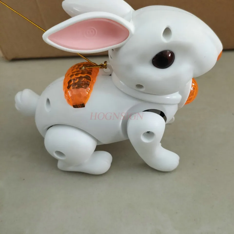 Nová elektrická malá králika pre projekcia hračky simulácia Little White Rabbit Skáka a ťahanie lana