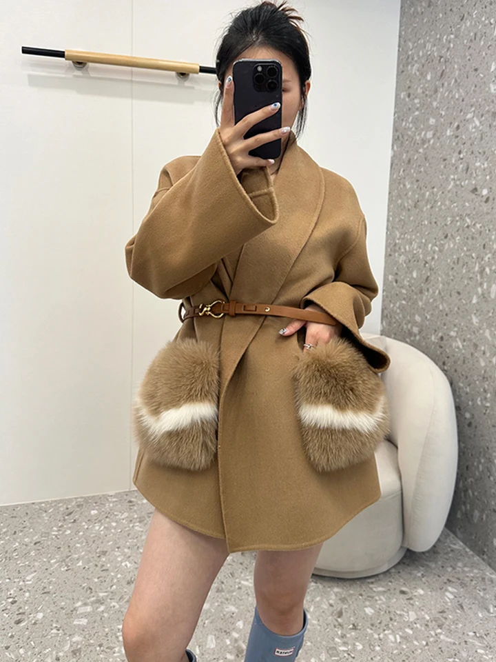 Nová módna zimná dámska vlnená plášť Cashmere Warm Bat Shirtko bunda Skutočné prírodné líšky kožušinové vrecká s kabátmi luxusný hustý kabát