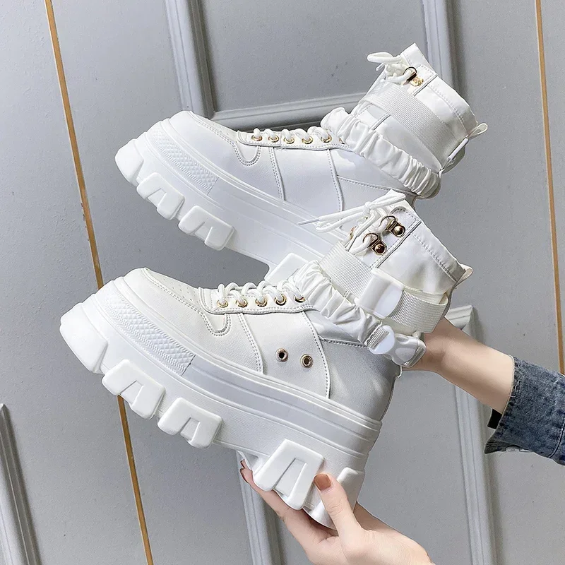 Nové biele punk posmrtné platformy Motocle topánky Ženy Jesné zimné gotické topánky Žena Hrubý spodok šnuruje členok do členku Botas majer