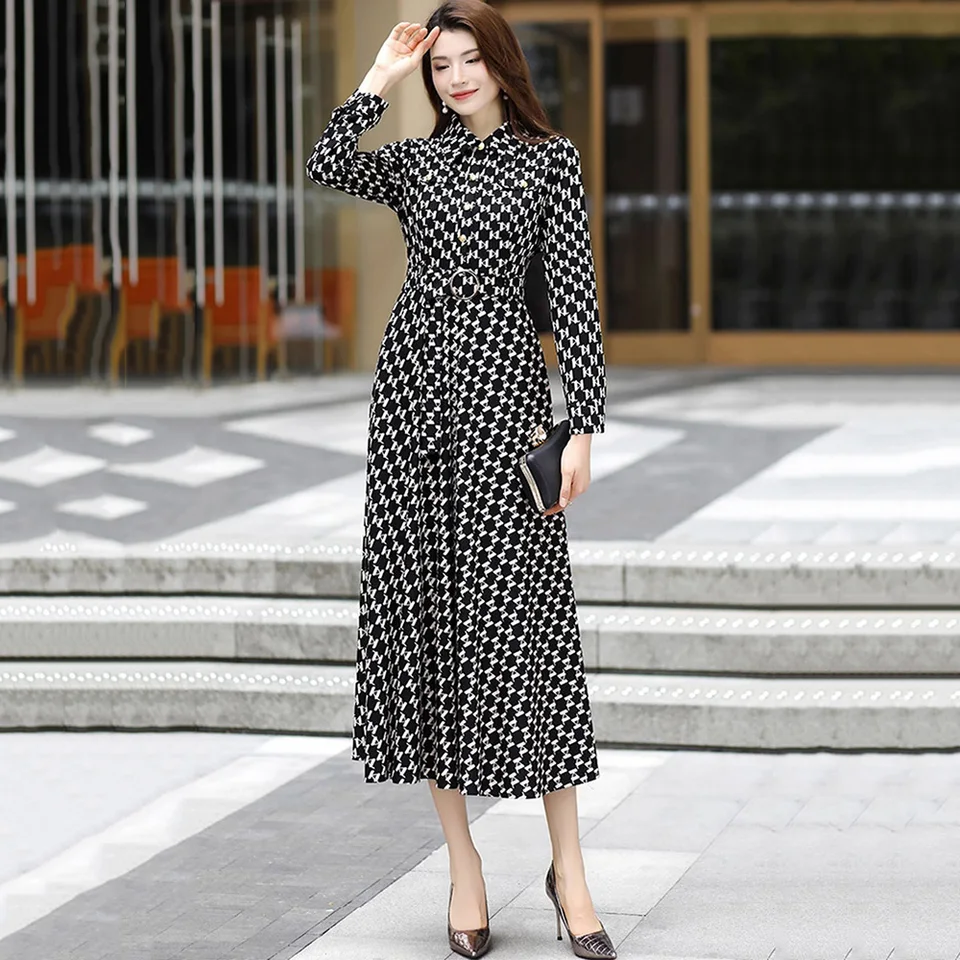 Nové dámske jarné jesenné písmeno Tlač dlhé šaty móda módny obojok s dlhým rukávom Slim Tirth Days least Simplicity Dress