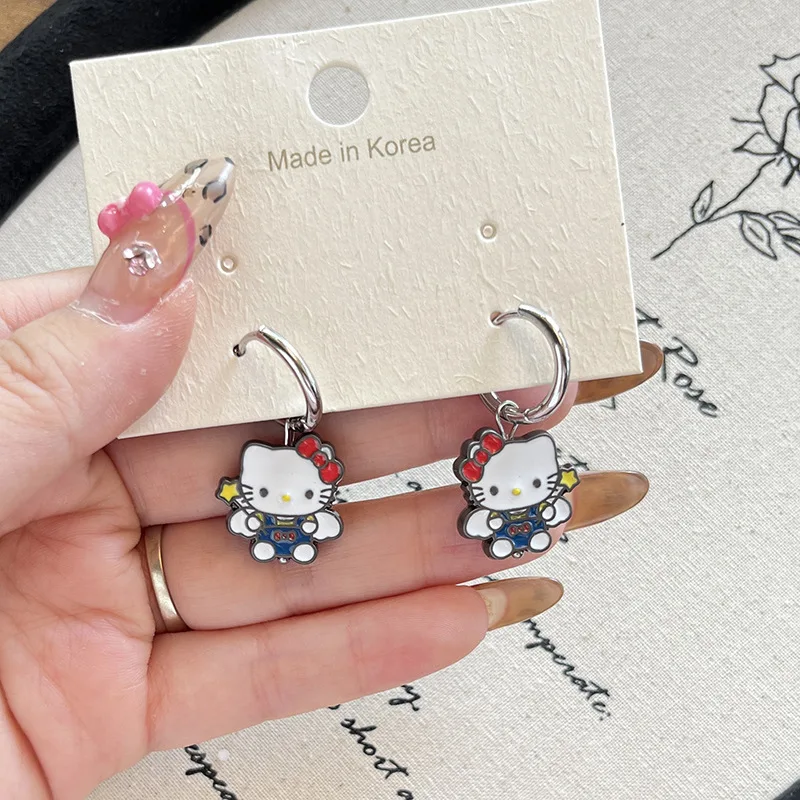 Nové krásne Sanrio Hello Kitty Hoop náušnice Set Ženy náušnice dievčenské klip punk štýl náušnice módne šperky doplnky