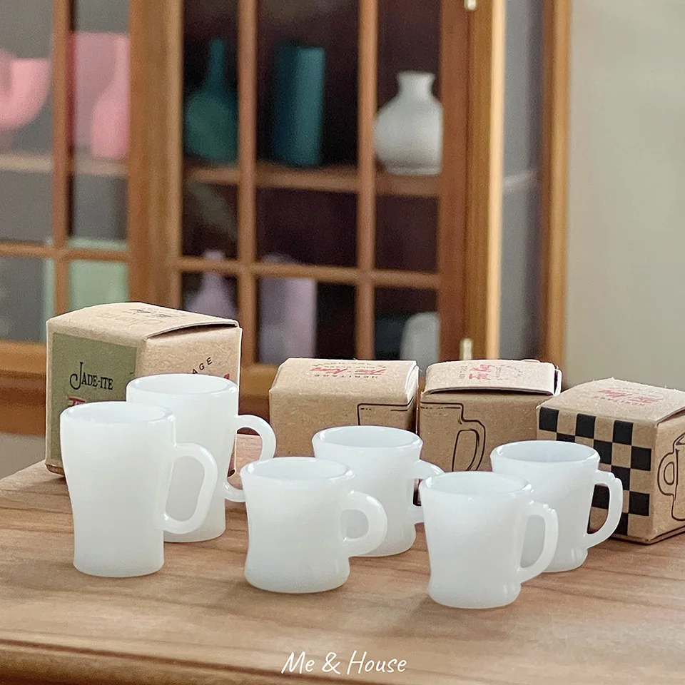 Nové mini simulačné hračky na hrnčekové poháre, miniatúrny čajový šálka alebo škatuľky pre Barbies OB11