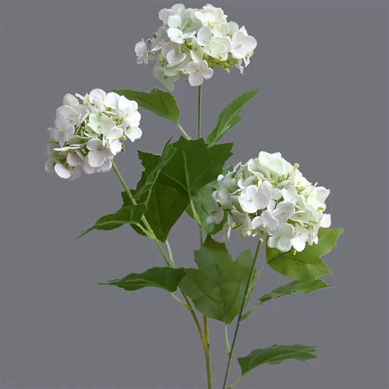 Nové vynikajúce 3 hlavy Malé pobočky Hydrangea so zelenými listami simulácia kvety na svadobnú domácu párty dekorácie Hotel Hotel