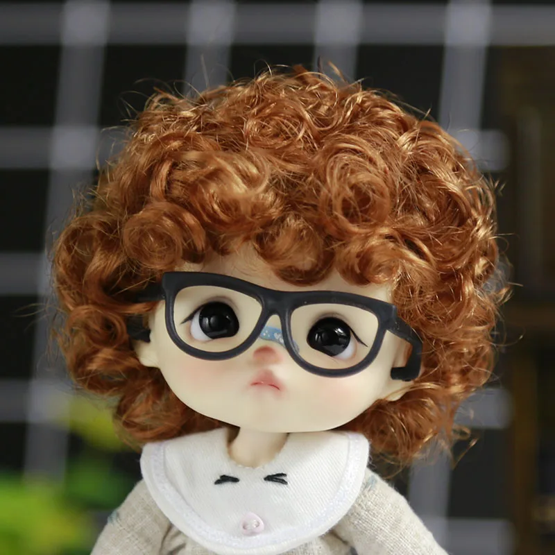 NOVÝ 1/8 BJD Doll WIG Parochňu Soft Syntetic Mohair Fashion Curly Krátke vlasy pre bábiku ob11 bjd sd Doll Adsessoly Doll Hair