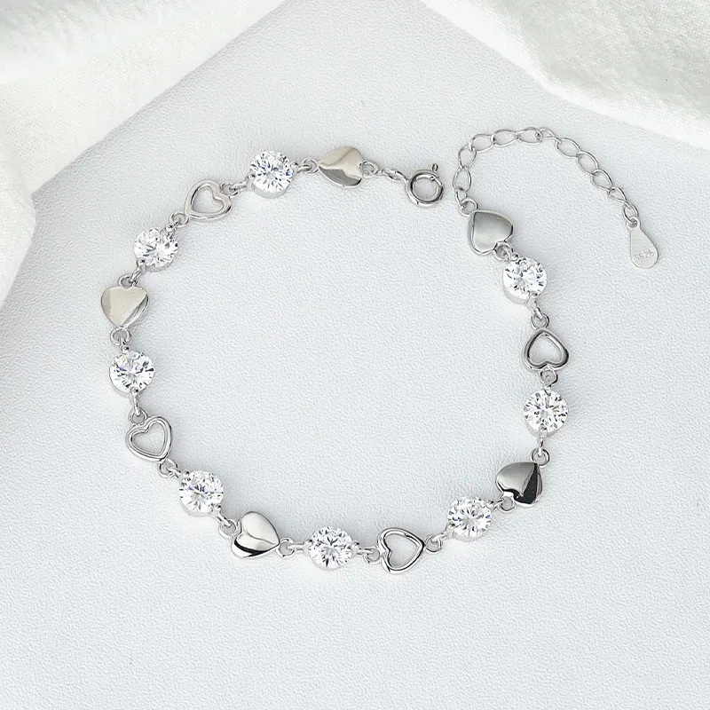 Nový 925 Sterling Silver Y2K Heart Zirkón Náramok pre ženy Kórejská móda sladké chladné dutiny náramkov