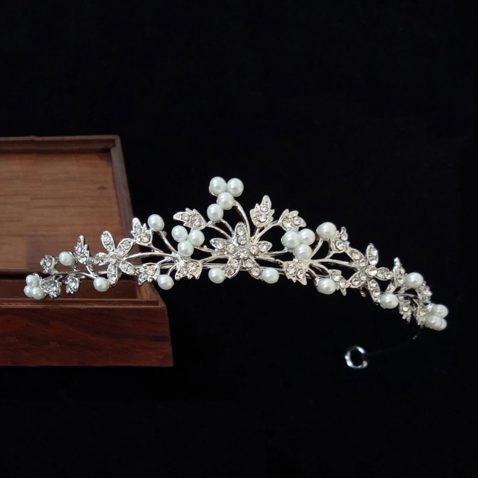 Nový módny kamienok s vlasovými obručami Krásna elegantná elegantná princezná koruna svadobná svadobná kryštálová hlava Tiara Ženy dievčenské ornament